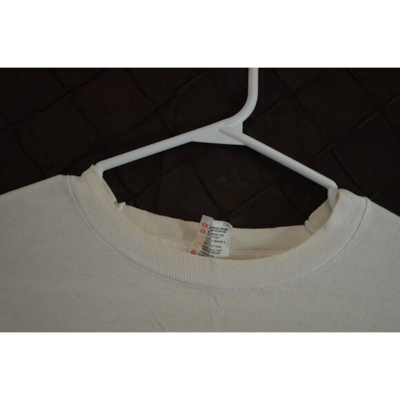 Vancouver Marathon Crew of 1991 Large White Shirt Fruit Of The Loom Vintage - Picture 3 of 11